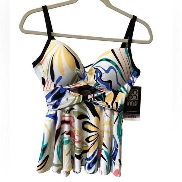 NWT Coco Reef swimming top size 32-34 DD - Picture 1 of 5